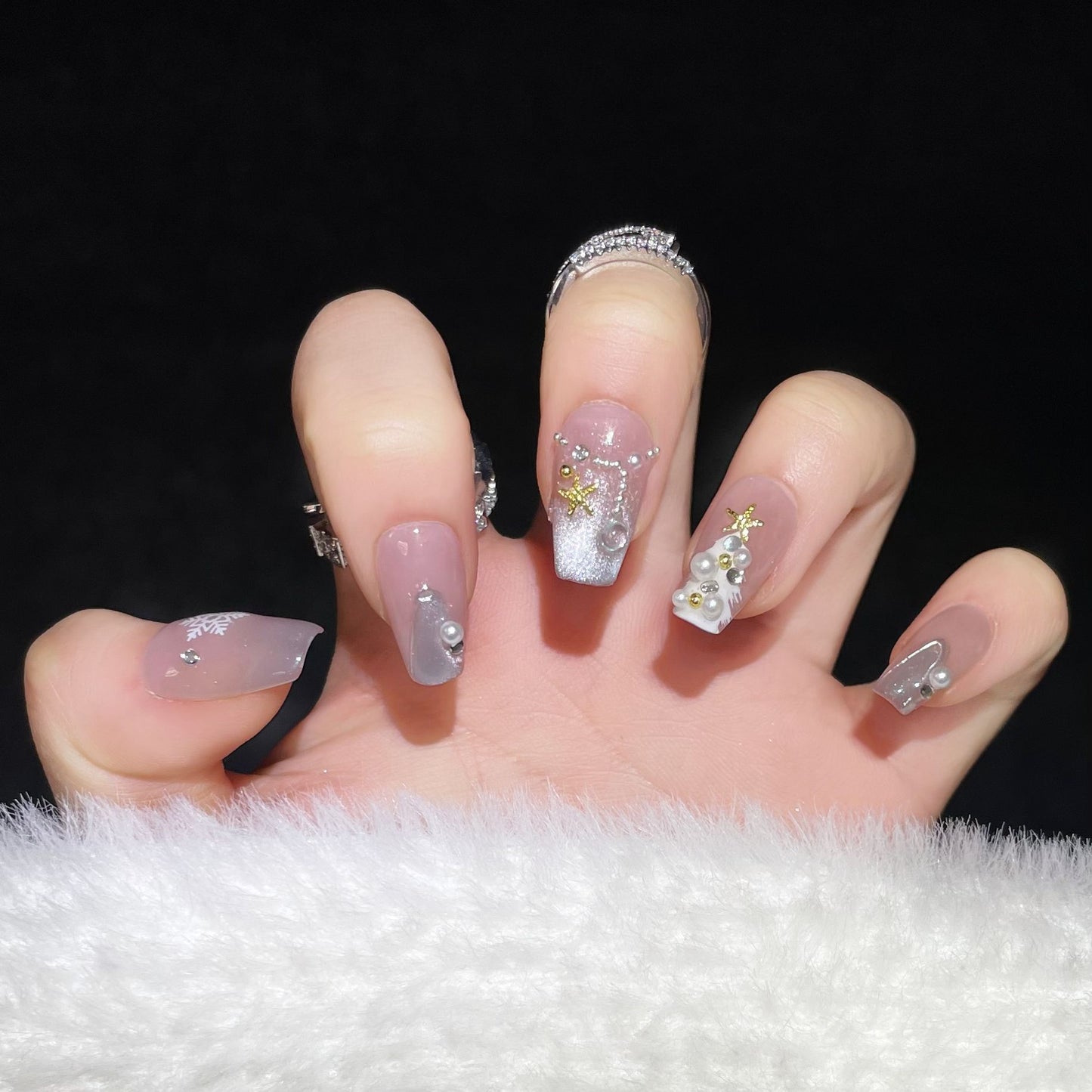 Porcelain White Cat‑Eye Press‑On Nails – Christmas Tree & Crystal Design