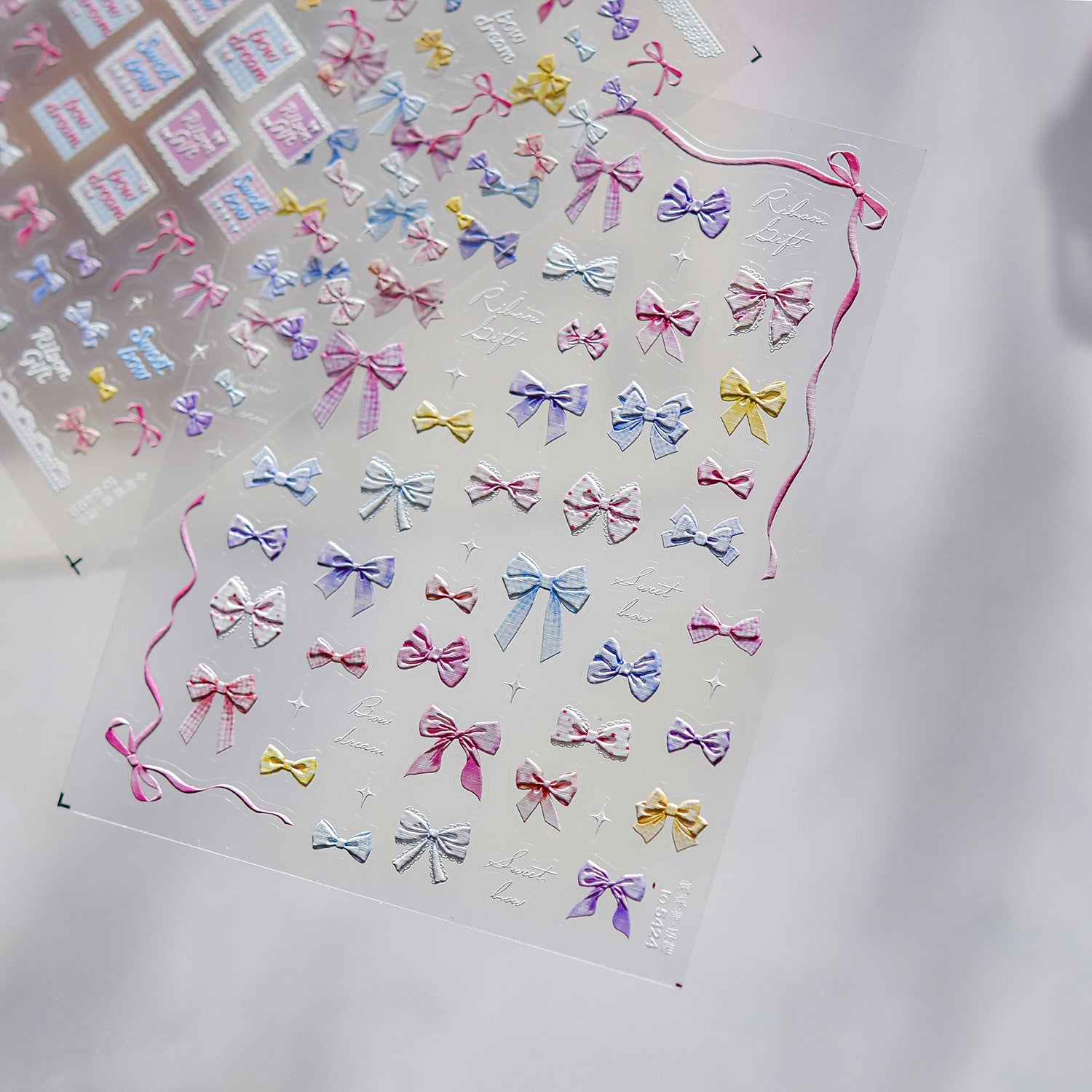 365nails: 粉彩格紋蝴蝶結美甲貼紙