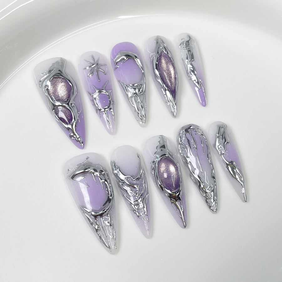 Série Aura Galaxie — ongles press-on effet chrome