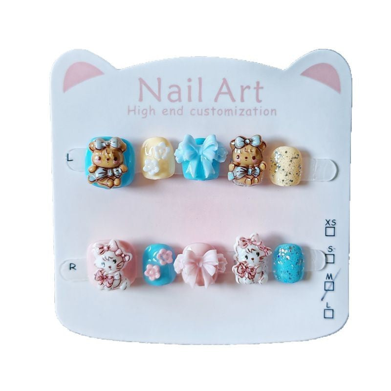 365nails：「Sanrio 粉彩蝴蝶結花園」— 手工製可愛短款橢圓形穿戴甲