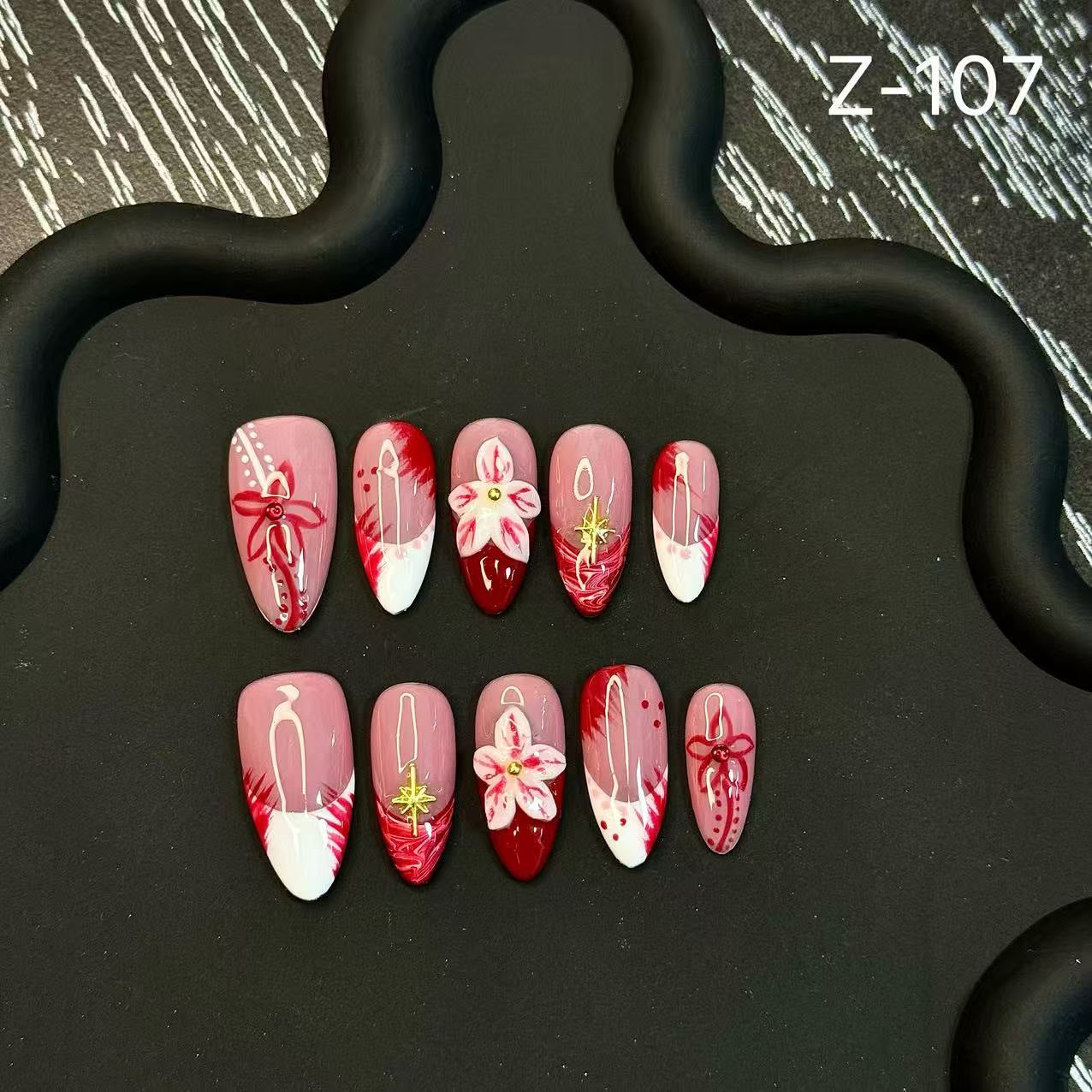 365nails: "Crimson Bloom" – Unhas Amêndoas Artesanais com Fita e Flores Pintadas à Mão