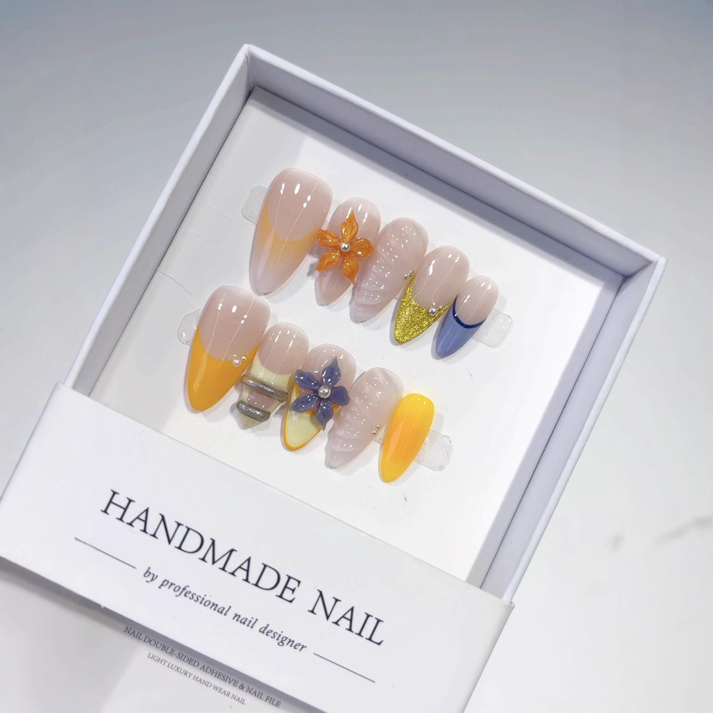 Warm Breeze: "Pôr do Sol em Flor" – Unhas Postiças Artesanais Formato Amêndoa