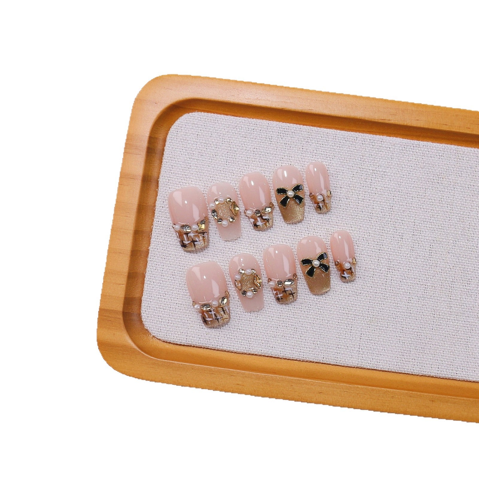 365nails-Vintage Plaid: "Pearl Bow" – Medium Square Handmade Nails