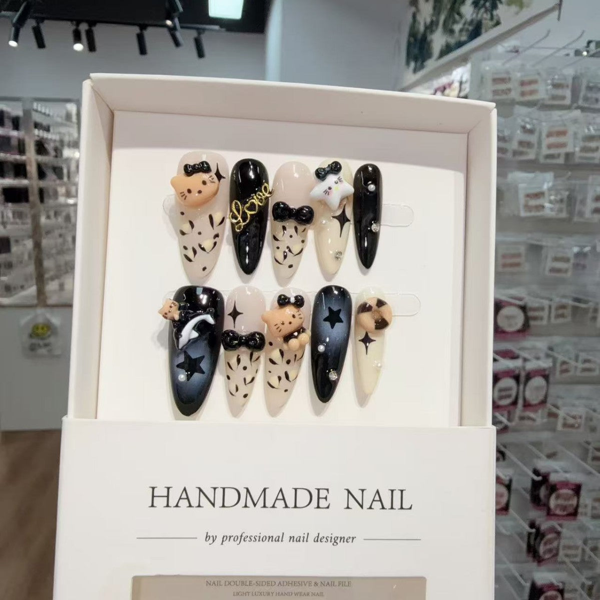 365nails: "다크 키티의 꿈" – 3D 장식 수제 스틸레토형 네일