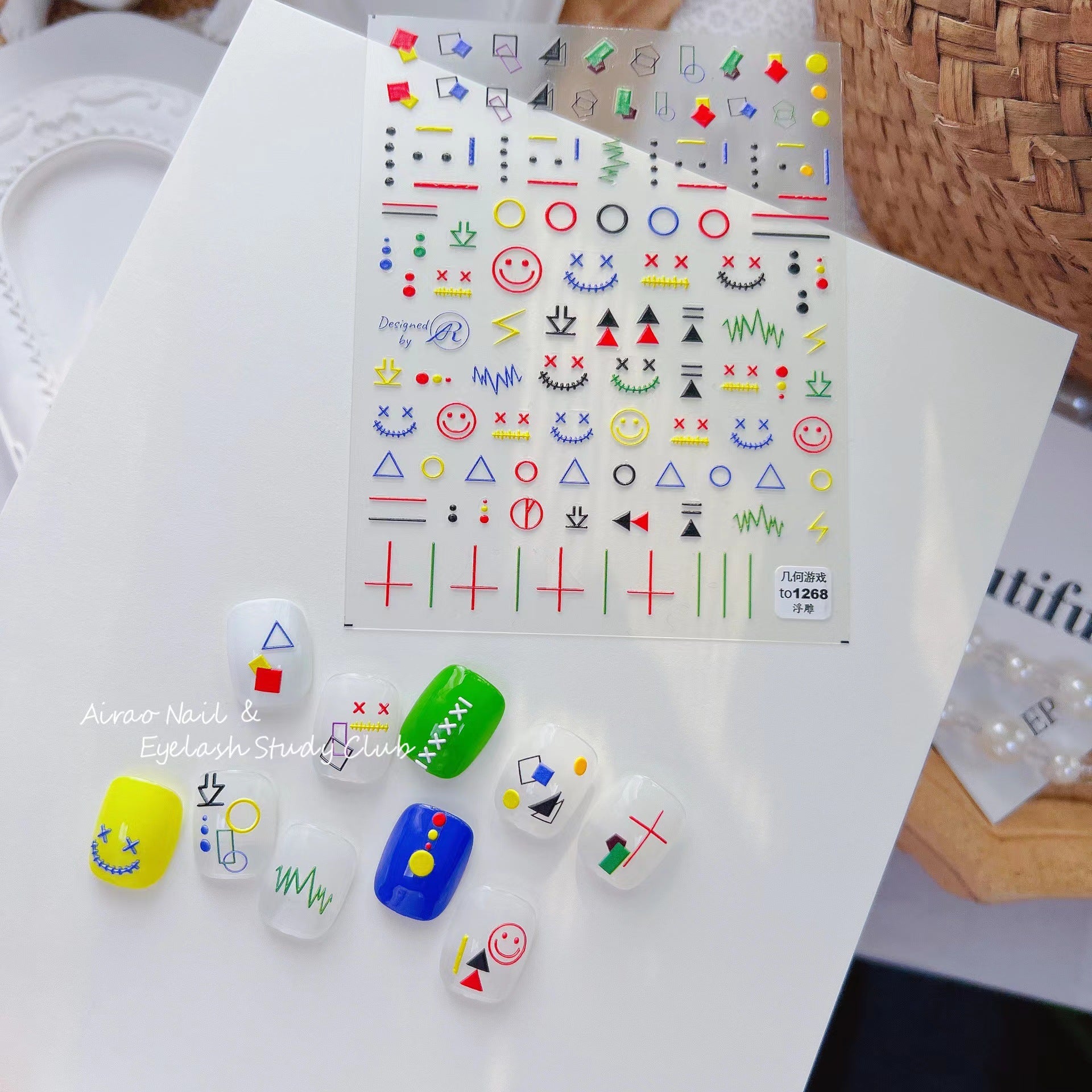 365nails: "Bright Smiley & Heart" – nail art stickers