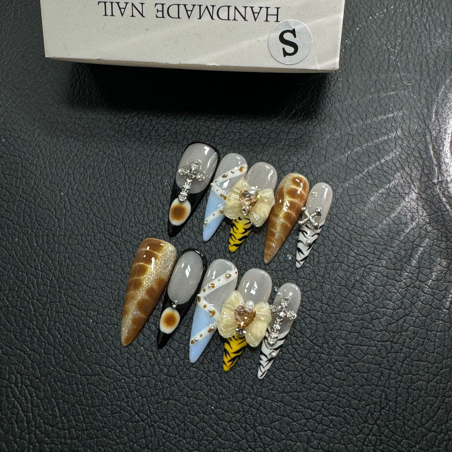 365nails: "Seashell Whisper" – 3D Shell Handmade Almond Nails