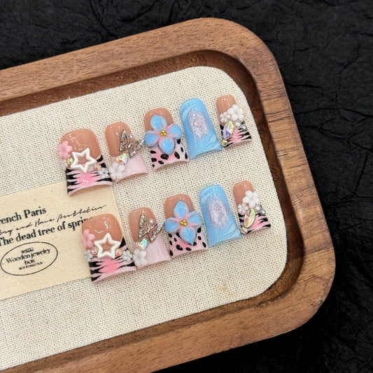 Short duck bill three-dimensional carving and painting  style flowers handmade nails | 365nails