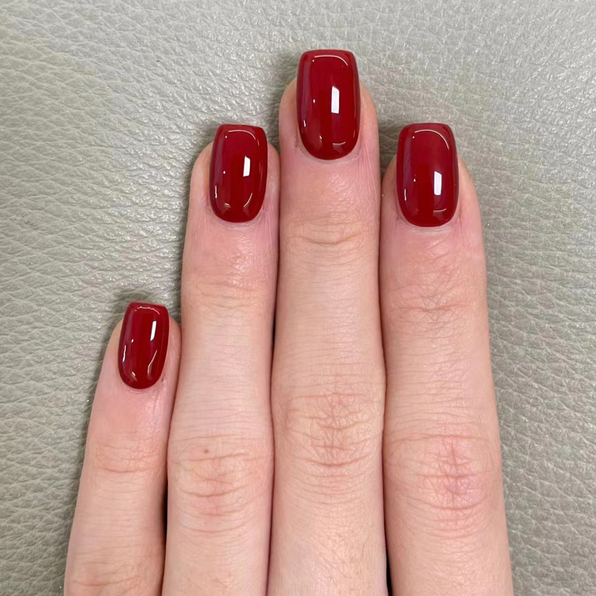 紅色短款方形經典純色穿戴甲 ｜365nails