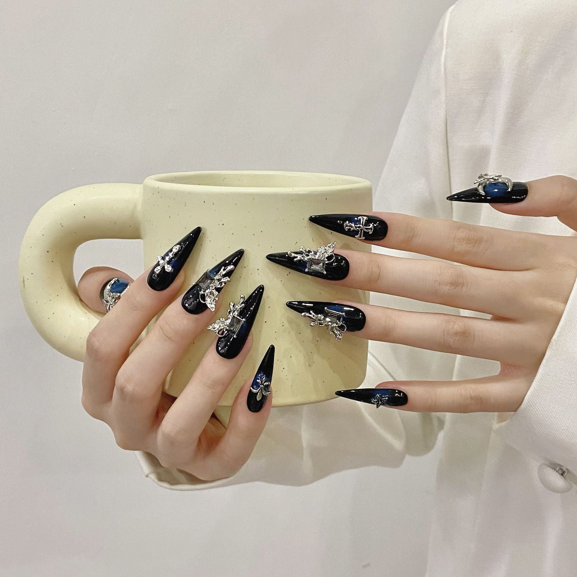 Pure handmade nails metal sense dark series Spice girls wear nail art Internet celebrity popular butterfly dark goth | 365nails