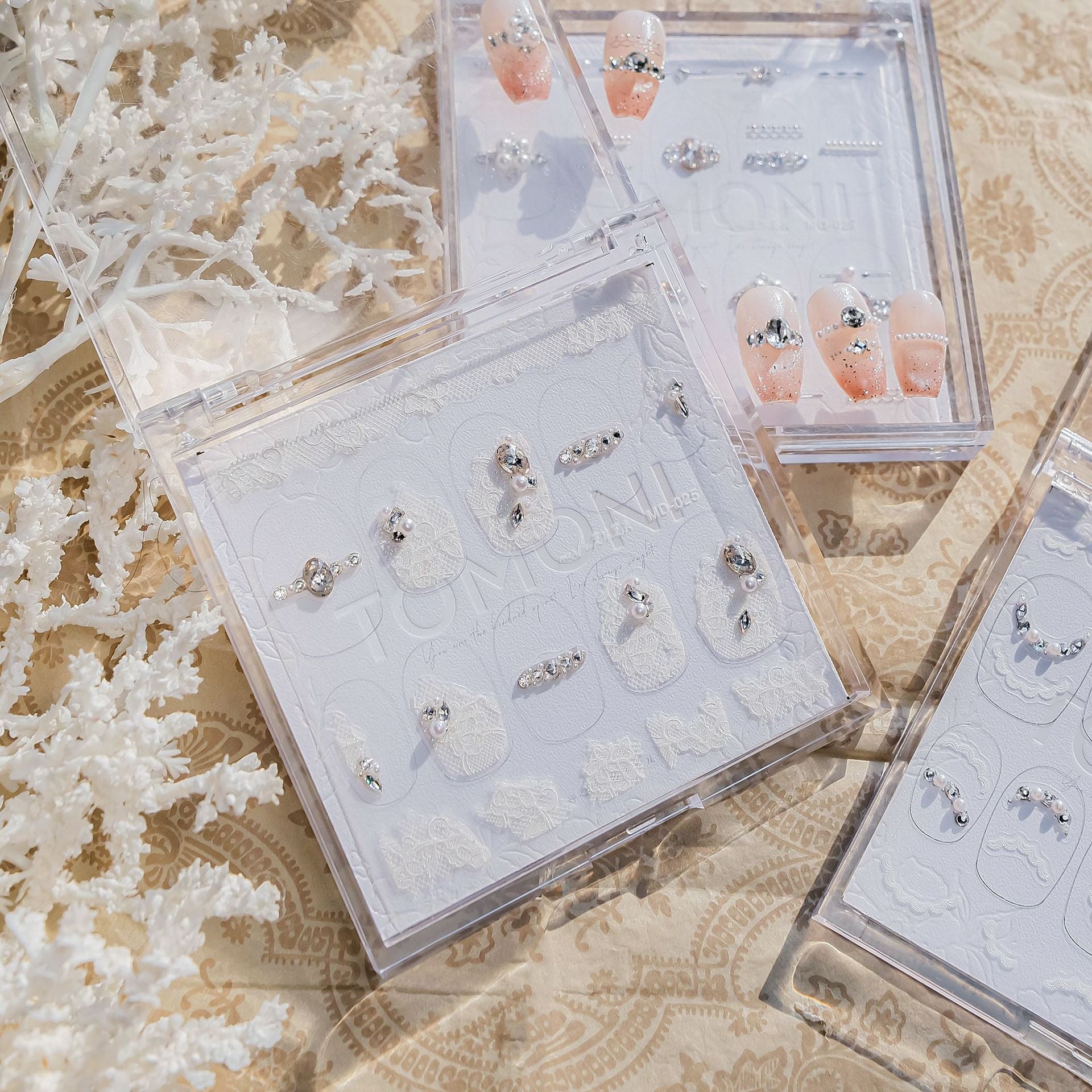 Sparkling Crystal Chain – Luxury Bridal Nail Art Charm Set