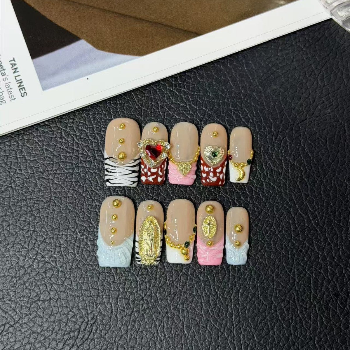 365nails: "금빛 로맨스" – 3D 참 장식 & 레이스 수제 미디엄 스퀘어형 네일