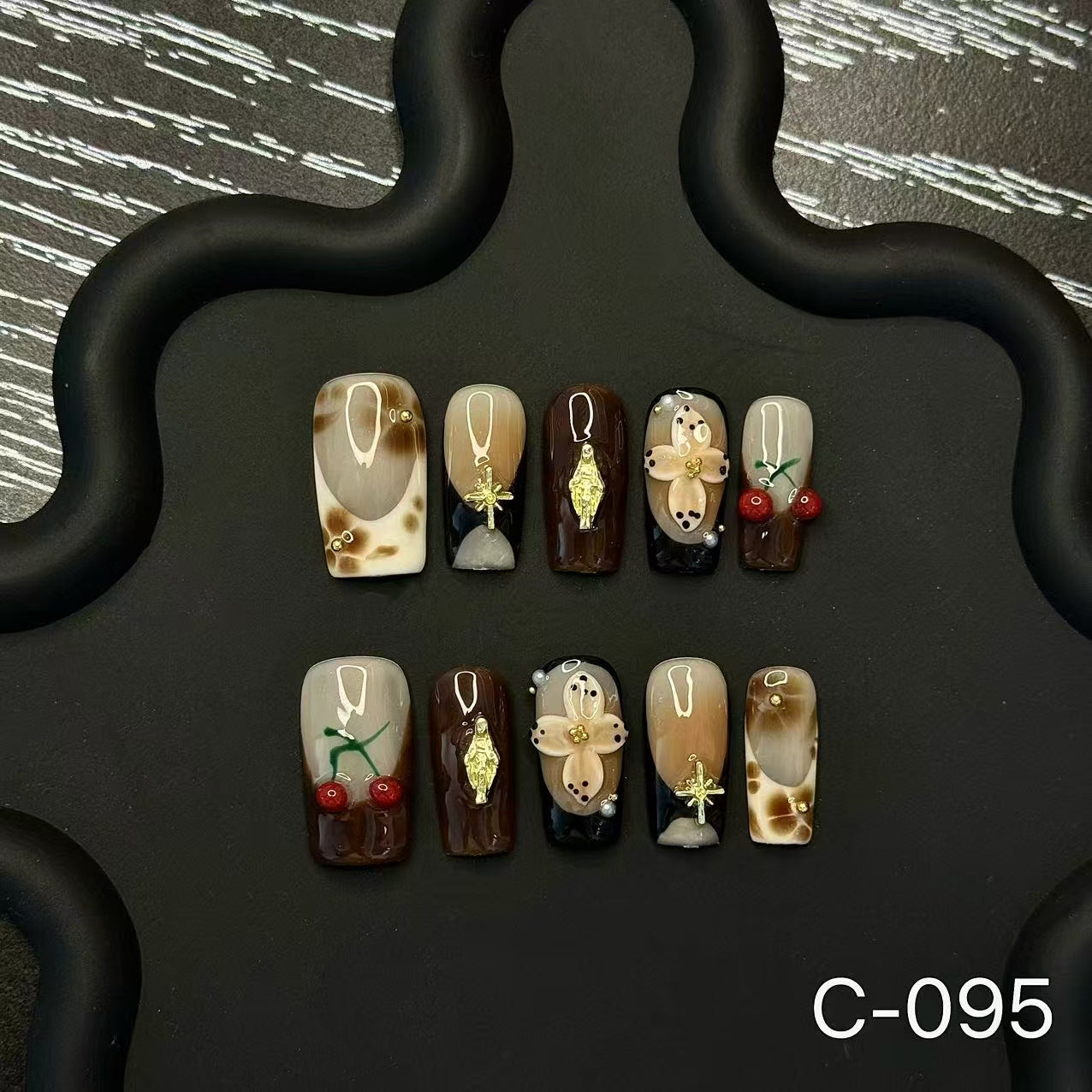365nails 가을의 속삭임 — 3D 꽃 장식 & 체리 수제 스퀘어형 네일