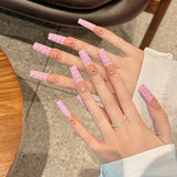Unhas de menina de verão rosa brilhante com textura de crocodilo tridimensional francesa pintada à mão | 365nails
