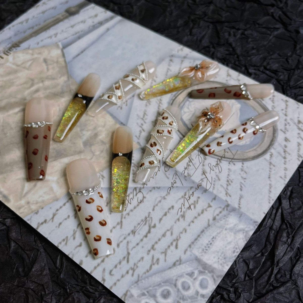 The Art Edit · Caramel Leopard Gleam