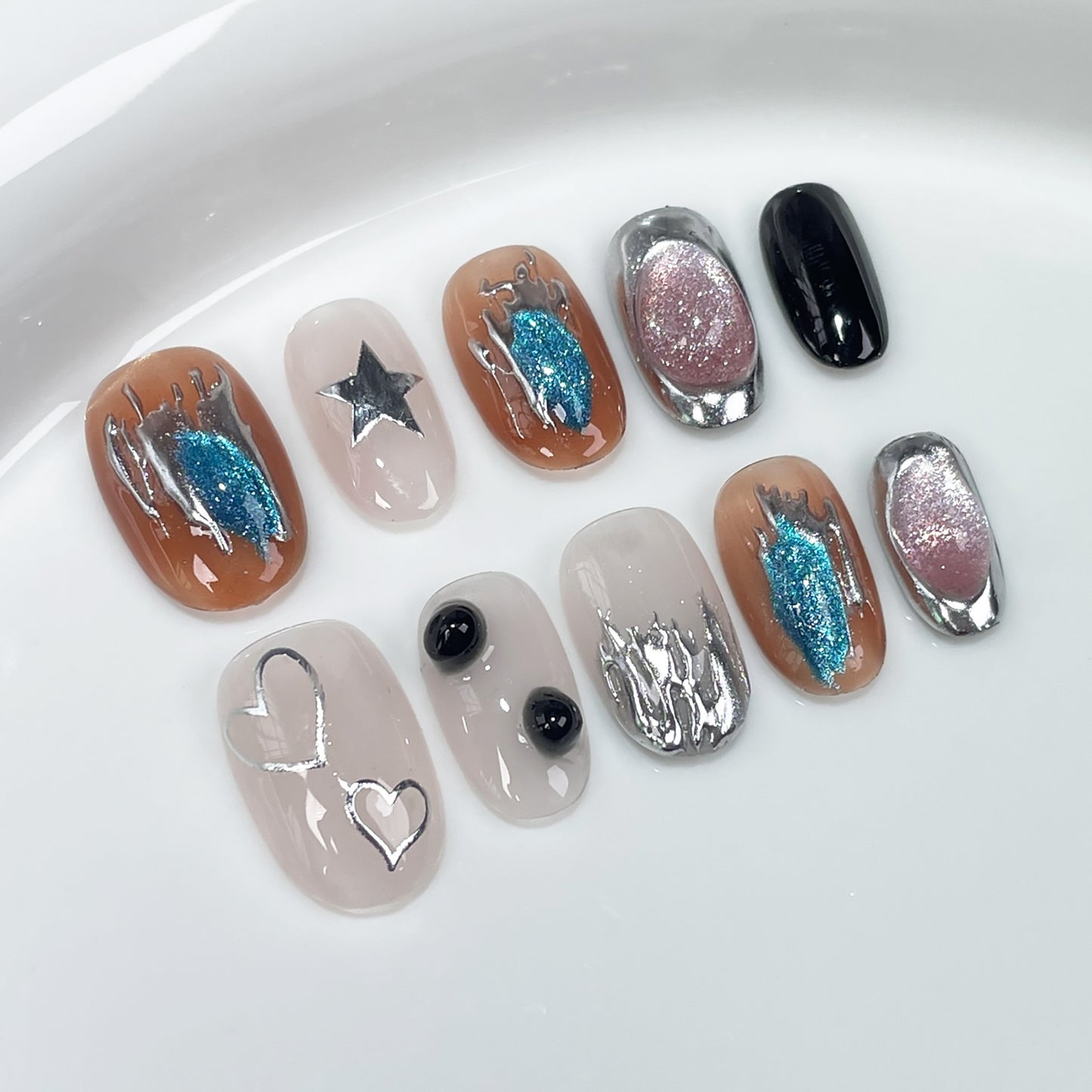 Short manicure irregular metal shape spar cat eye handmade press-on nails hand-painted  ｜365nails