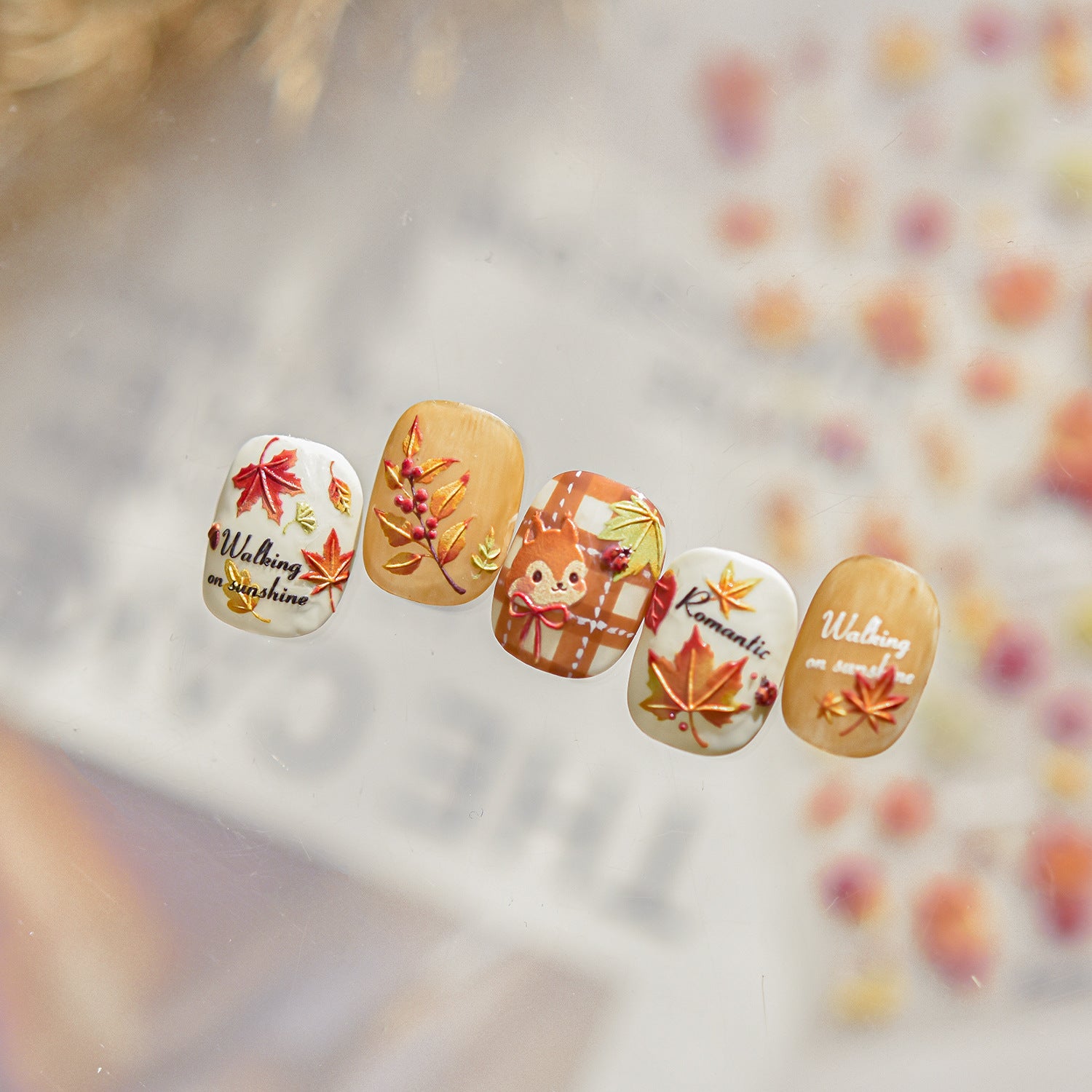 365nails: "가을 단풍 여우 다람쥐" – 네일 아트 스티커