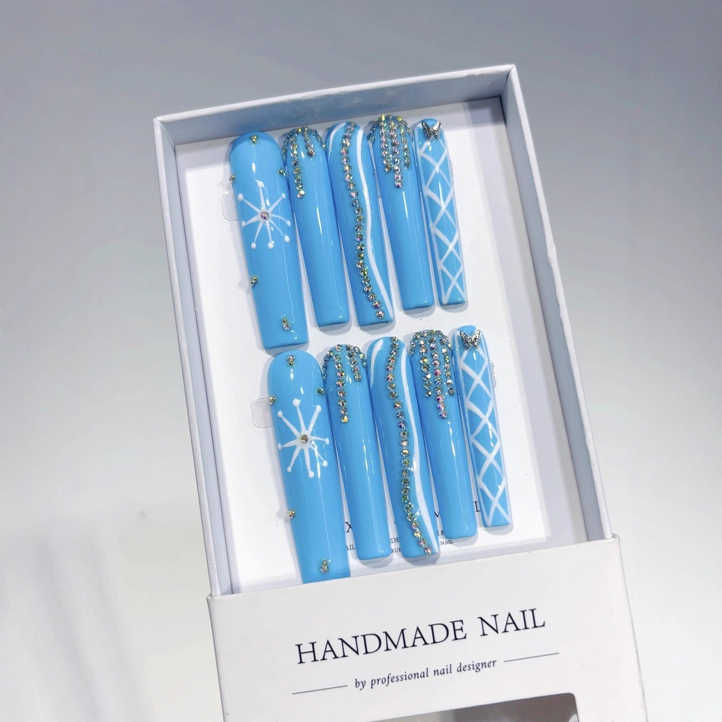 Sky Blue Crystal Line Minimal Glam Press On Nails