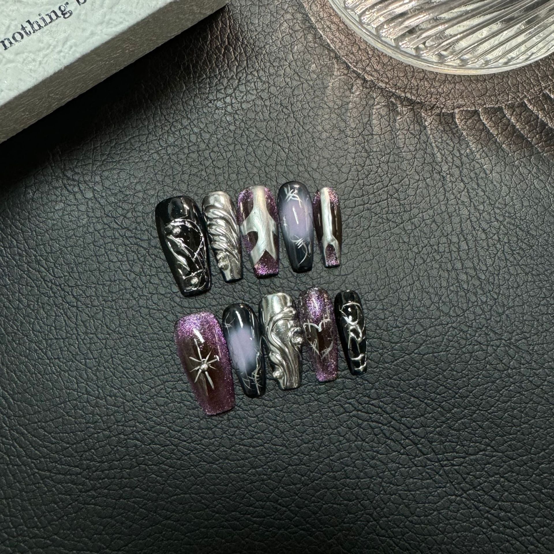 365nails: "Ethereal Mist" – 3D 추상 마블 수제 코핀형 네일
