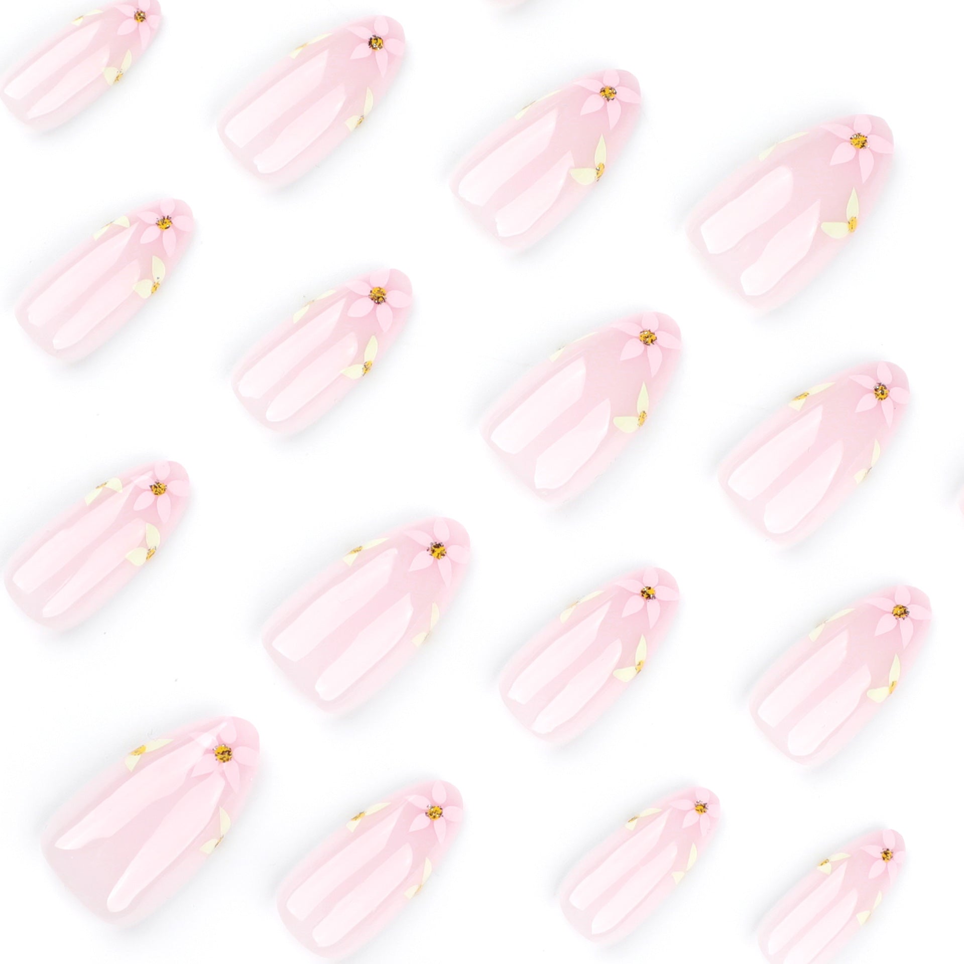 春夏小清新柔美 Ins風花朵短款杏仁形穿戴甲｜365nails