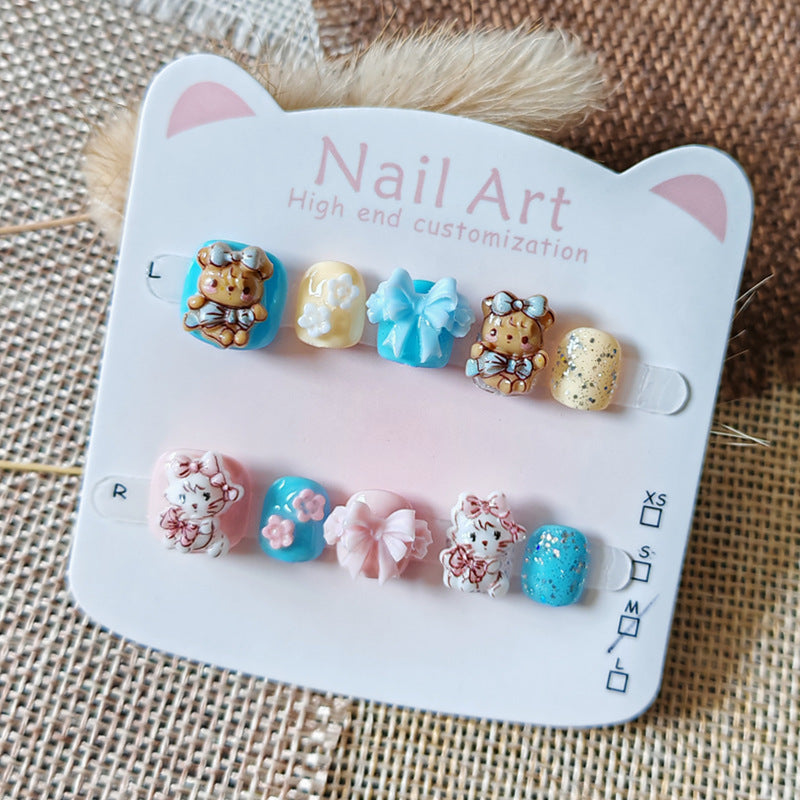 365nails：「Sanrio 粉彩蝴蝶結花園」— 手工製可愛短款橢圓形穿戴甲