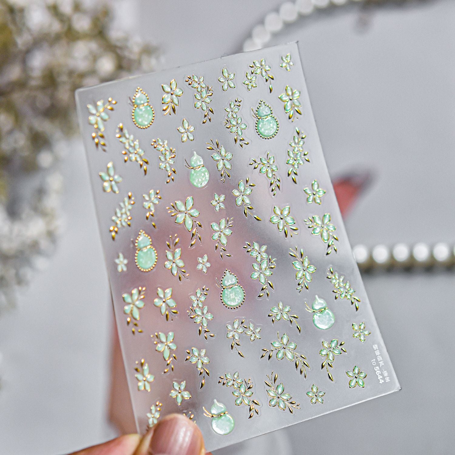 Pink Cherry Blossom Gourd – Elegant Oriental Nail Art Stickers
