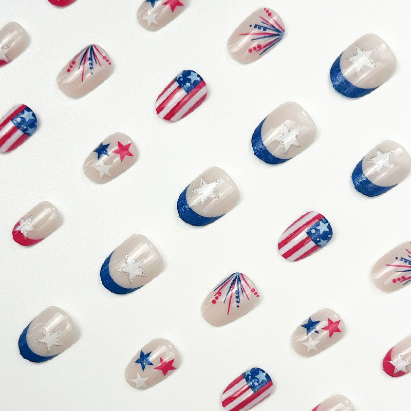 365nails: "Patriotic Chevron" – Geometric Chevron & Star Printed Squoval Nails