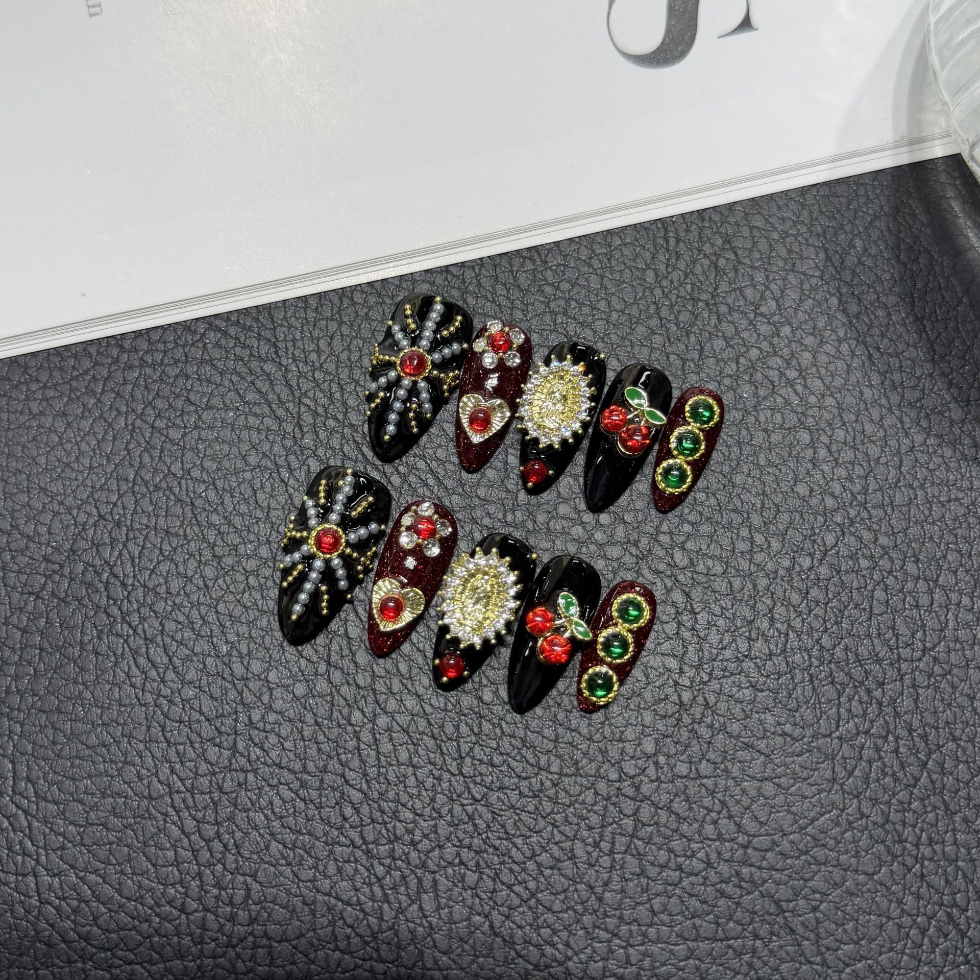 365nails：「午夜華彩」手工製3D水晶花朵尖形穿戴甲