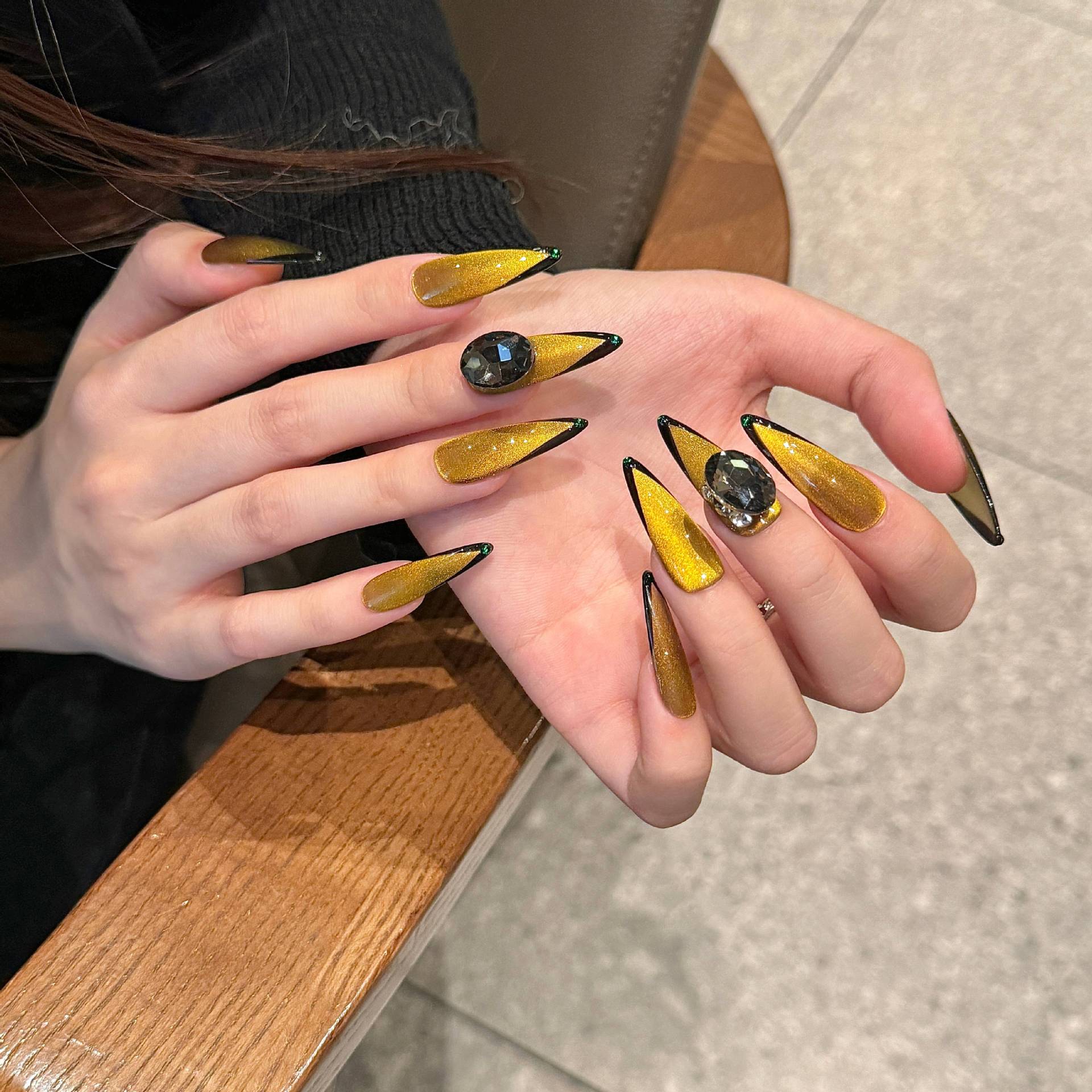 365nails: "Amber Venom" – 3D Spider Handmade Long Stiletto Nails