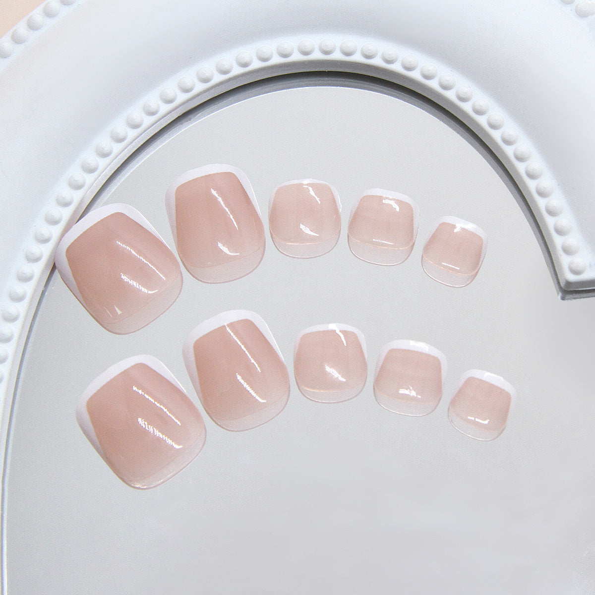 Temperamento francês branco simples, branco, doce, versátil, unhas dos pés removíveis, 24 peças ｜ 365 unhas