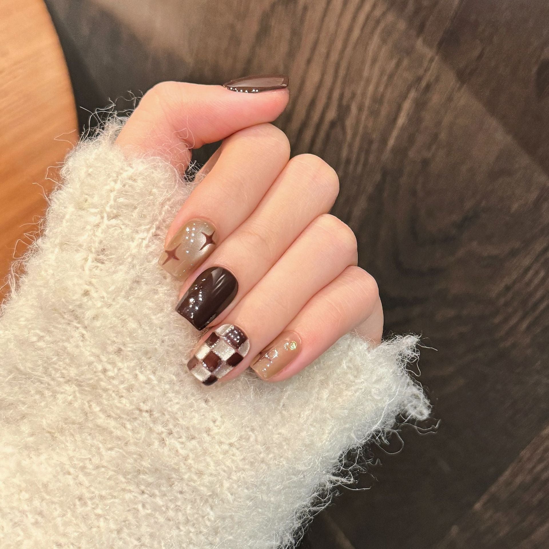365nails: "Chocolate Starlight" – Hand-Painted Plaid & Starburst Handmade Short Square Nails