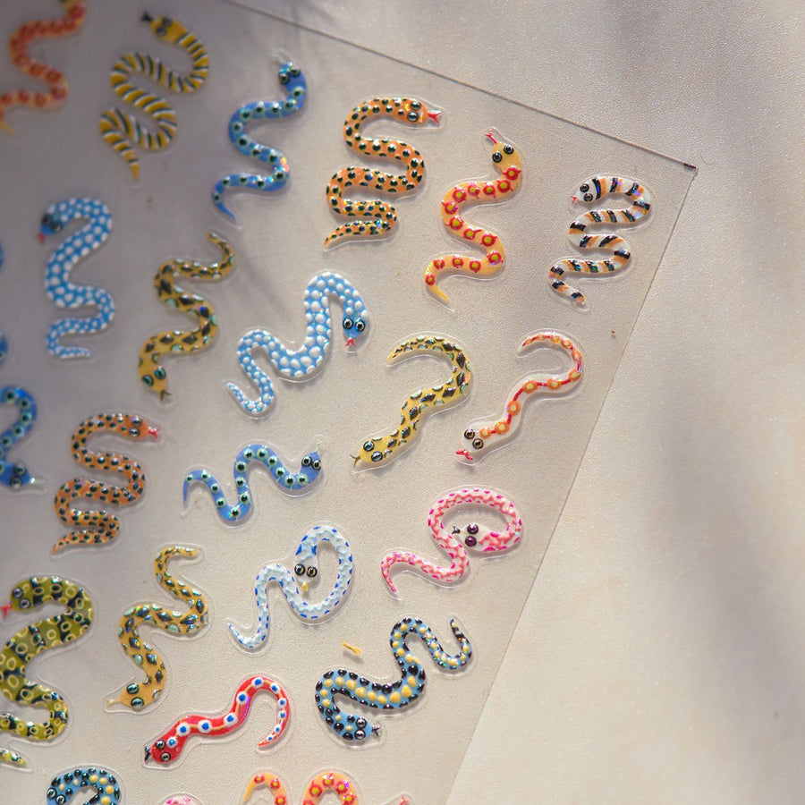 365nails: "Colorful Snake" – nail art stickers