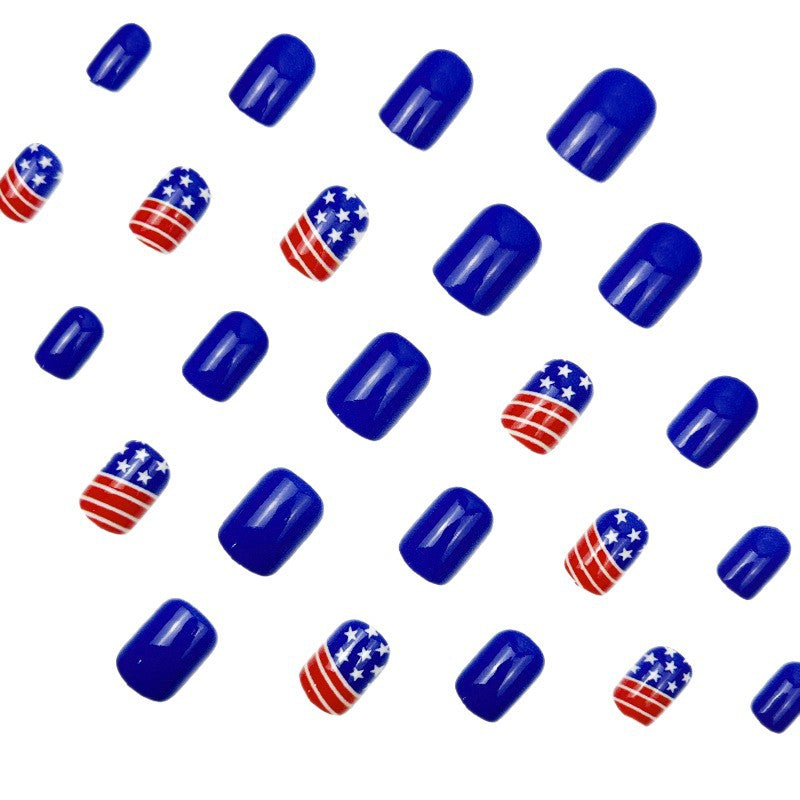365nails: "Patriotic Chevron" – Geometric Chevron & Star Printed Oval Nails