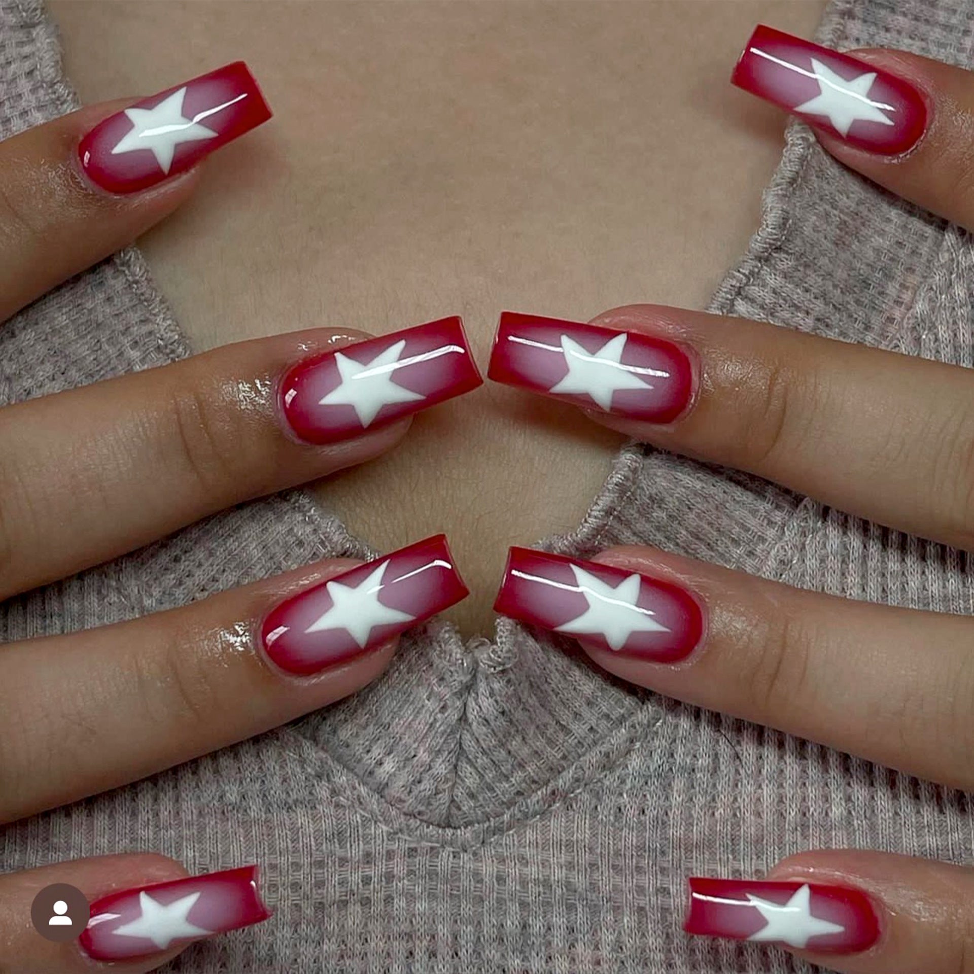 紅色法式 熱銷穿戴甲 白色星形（五角星）甲貼 成品批發｜365nails