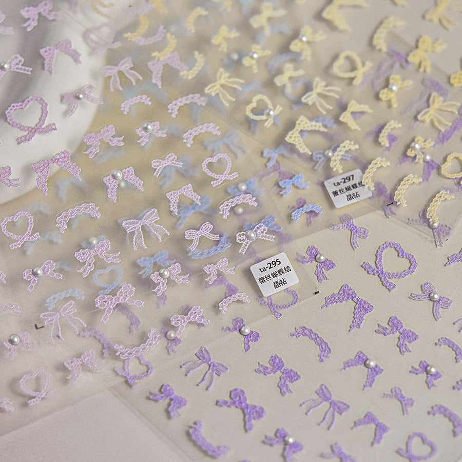 蕾絲蝴蝶結與愛心水晶 — 「哥德洛麗塔魅力」5D 浮雕甲貼