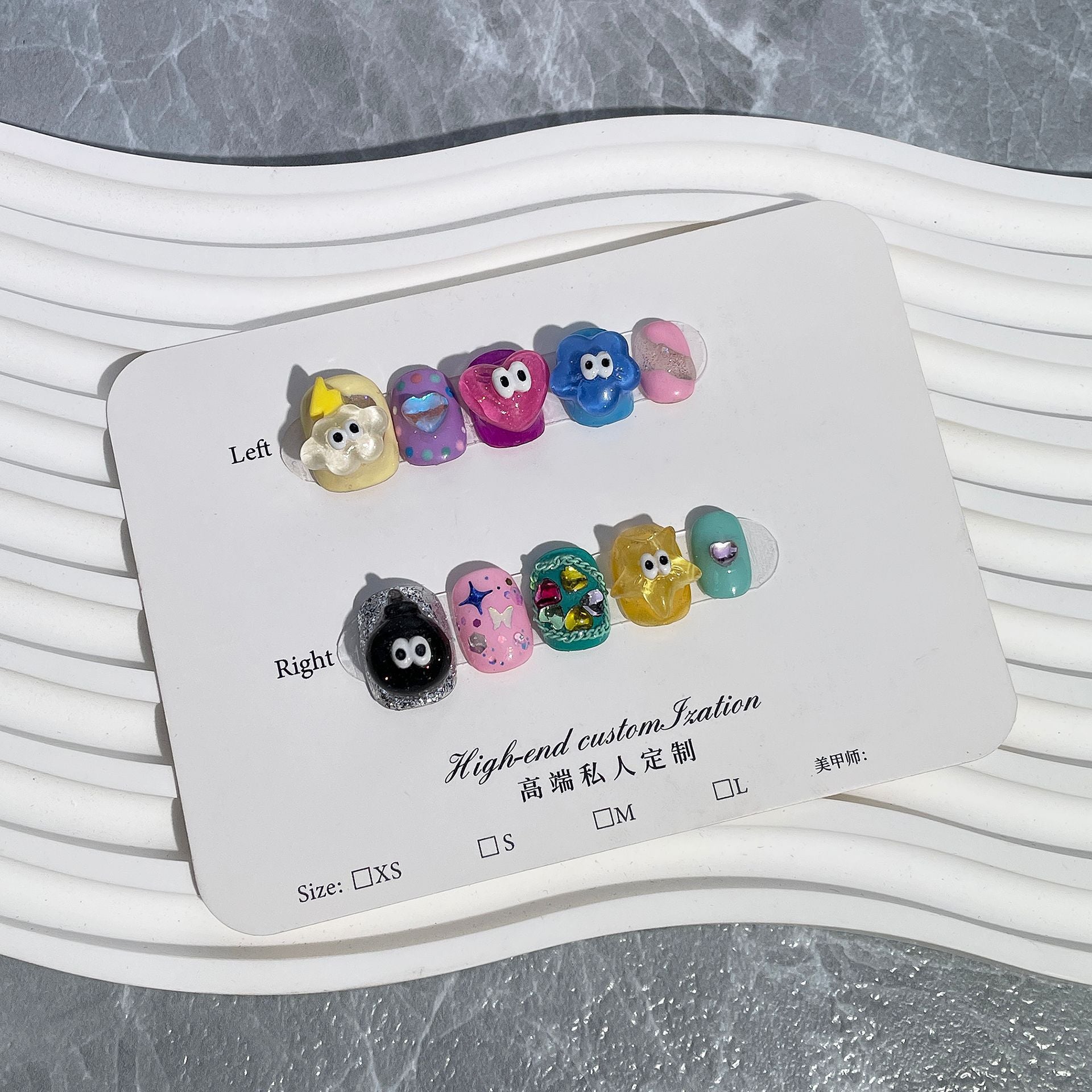 365nails: "Quirky Sprites" – Short Round Handmade Press-On Nails