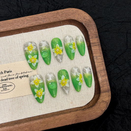 Green relief flower water ripple cat eye pure handmade nails | 365nails