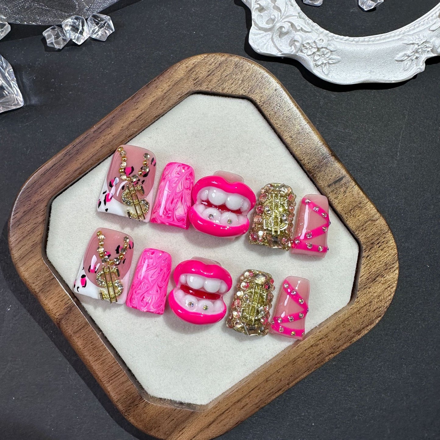 Hot Pink Lips Duckbill Press On Nails