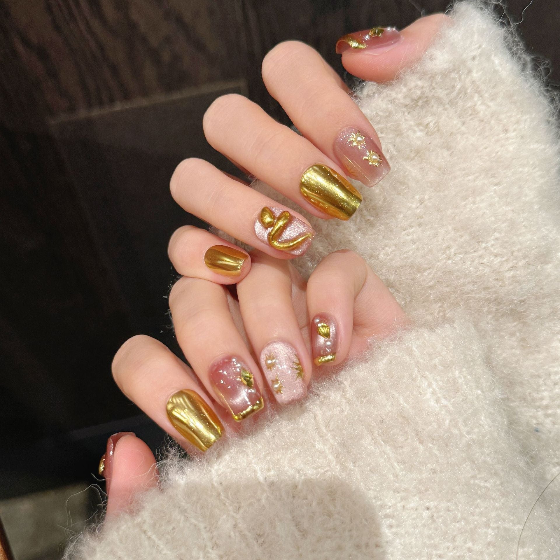 365nails：「金蛇」– 3D 金色蛇飾與金屬感手工製 短款方形穿戴甲