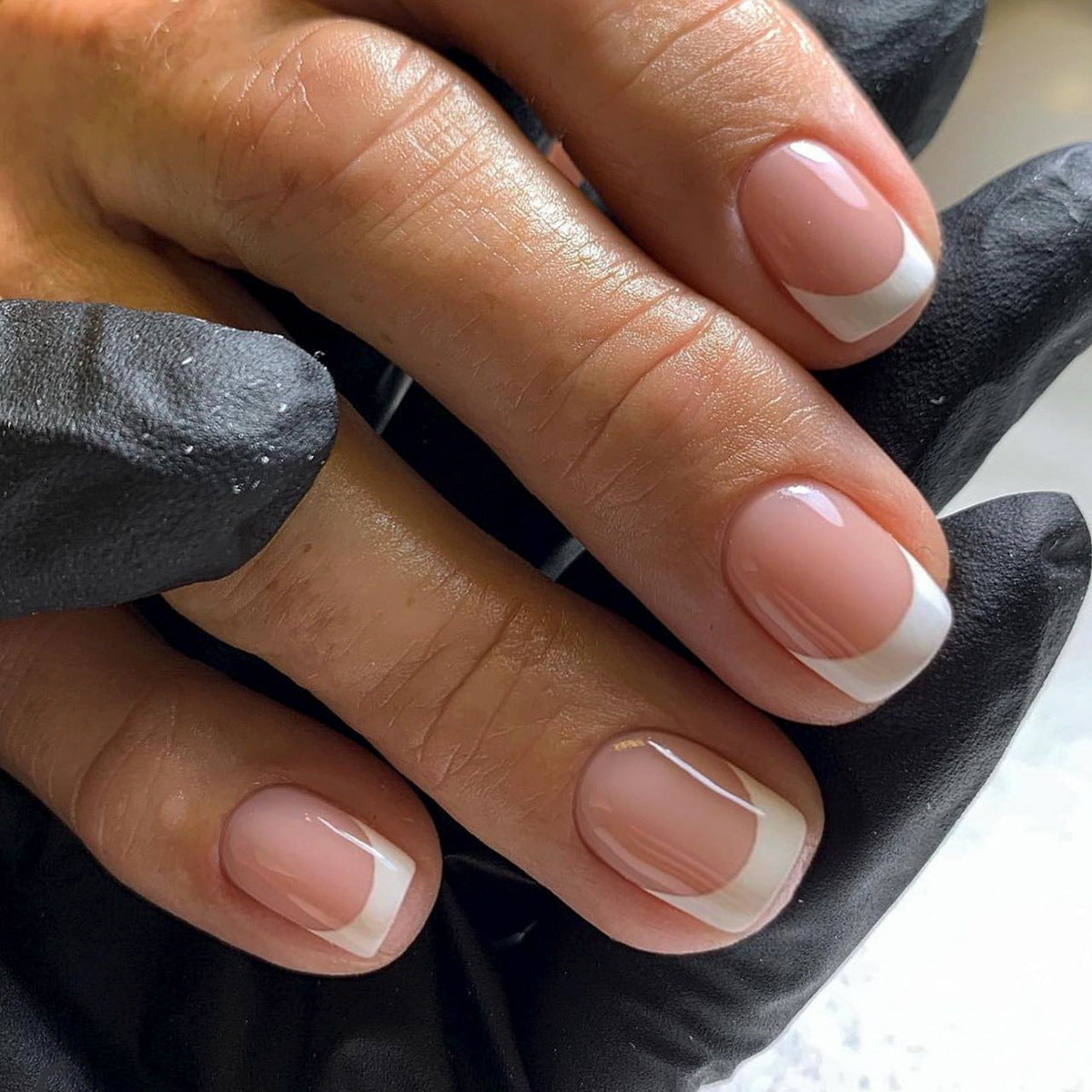 Unhas francesas brancas simples, unhas curtas quadradas, arte de unhas falsas, adesivo removível, peça de unha mais vendida｜365nails