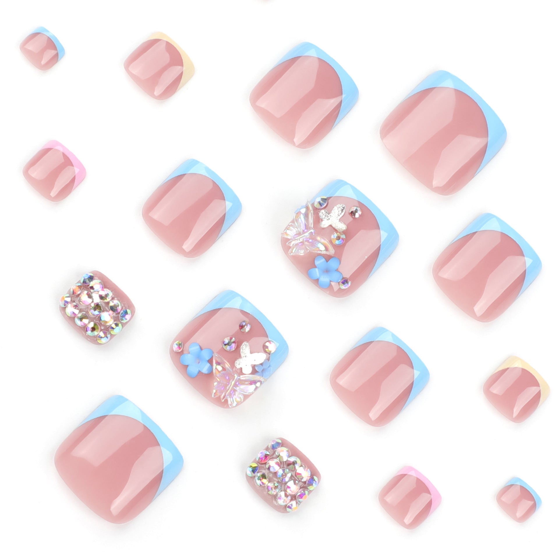 法式短款趾甲片｜鑽點蝴蝶與鑽石爆閃足部美甲｜365nails