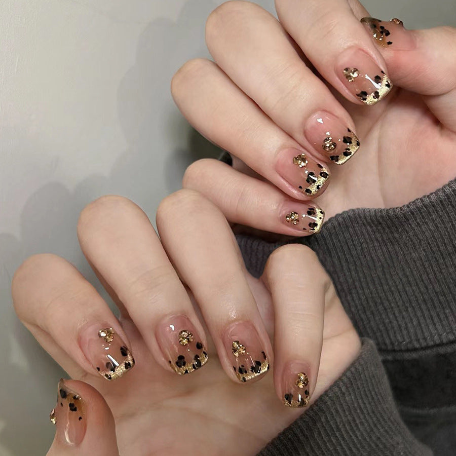 Estampado de leopardo francés de Maillard, caja de sentido avanzado, 30 piezas de arte de uñas, uñas postizas de gran venta al por mayor en Europa y América | 365nails