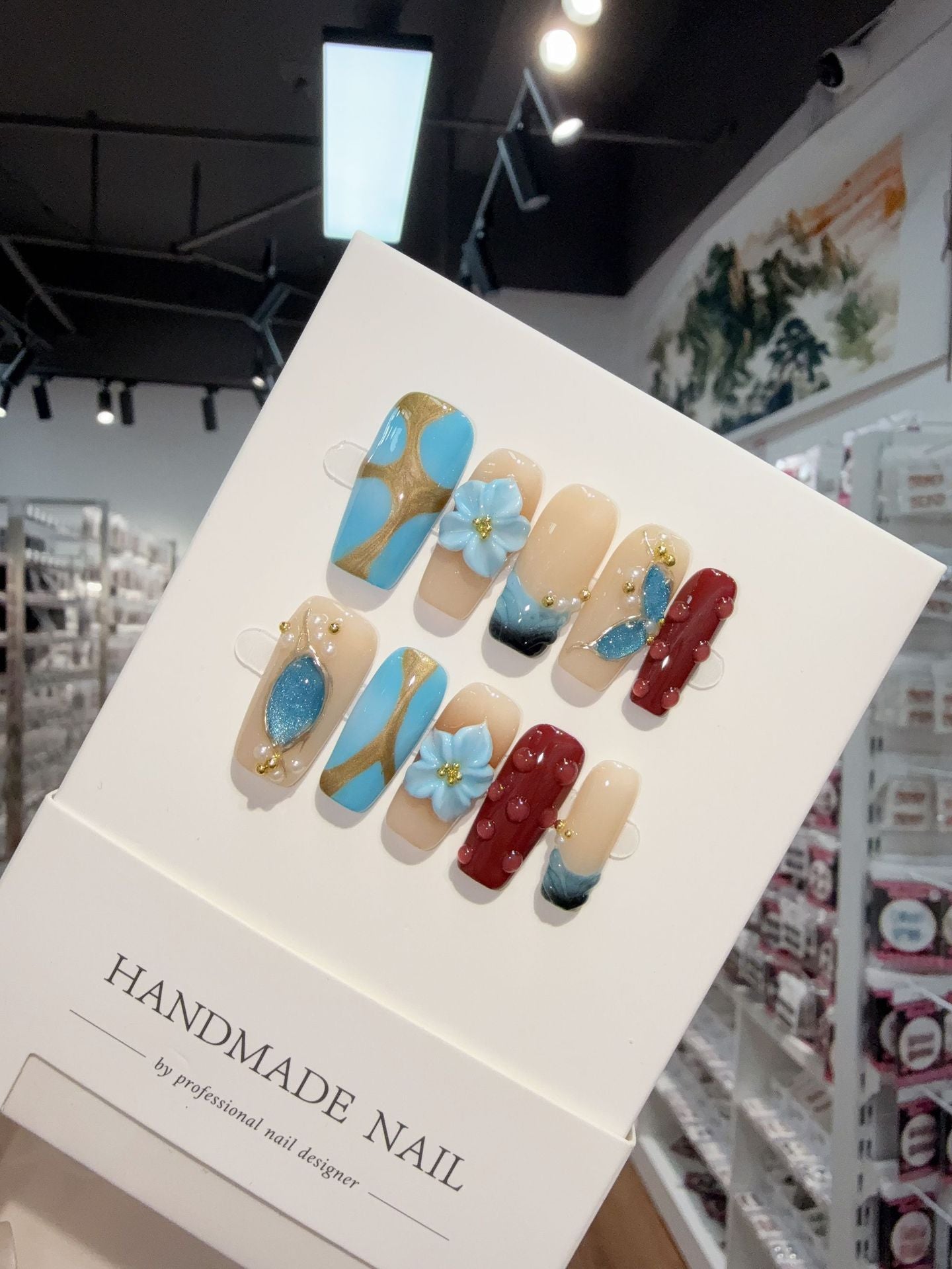 365nails: "하늘빛 꽃" – 3D 꽃 마블 수제 아몬드형 네일
