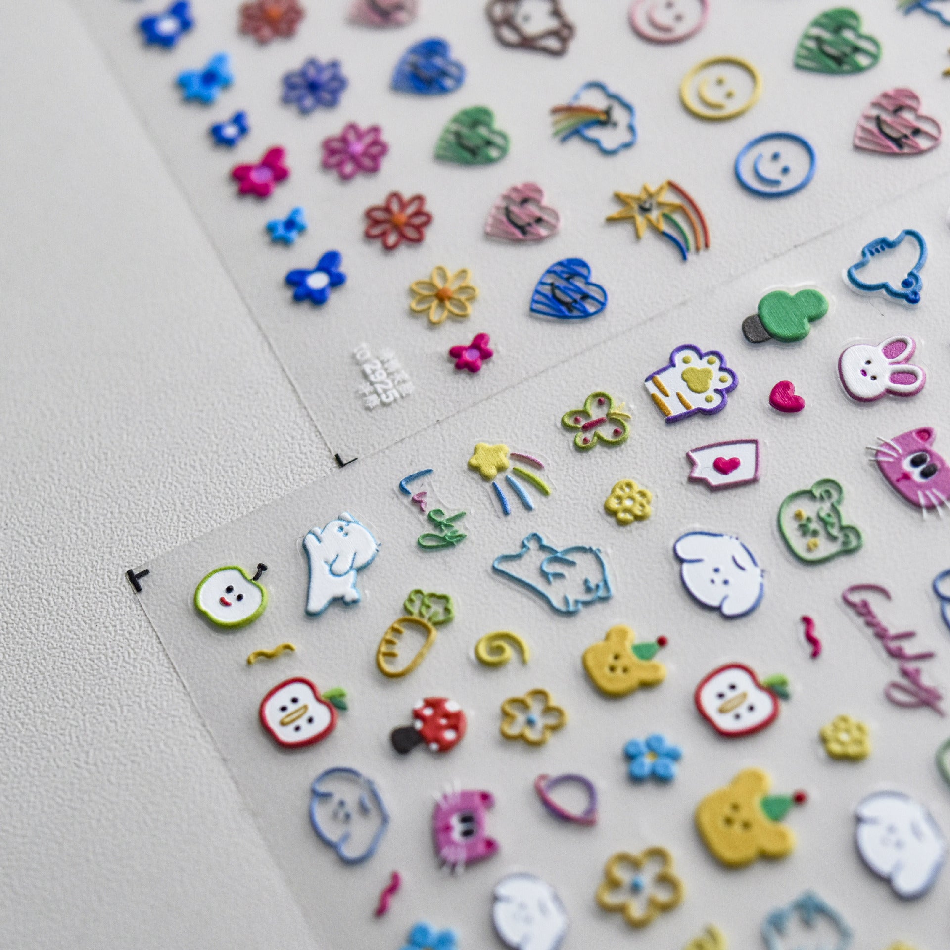 365nails: "Retro Smile Face Rainbow Heart" –Nail Art Stickers