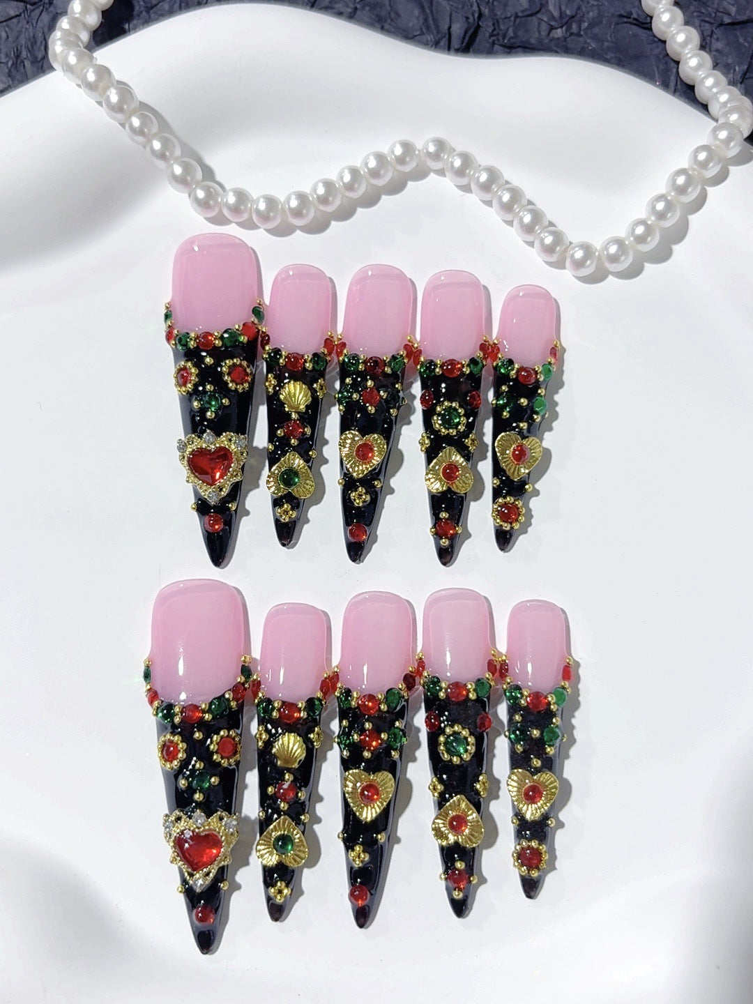 Unhas Postiças Rosa e Preta Barrocas com Joias