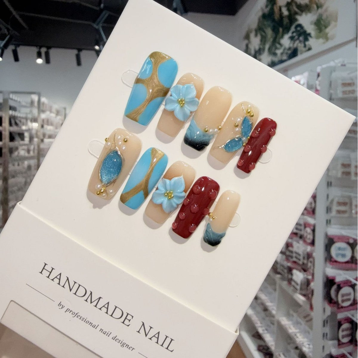 365nails: "하늘빛 꽃" – 3D 꽃 마블 수제 아몬드형 네일