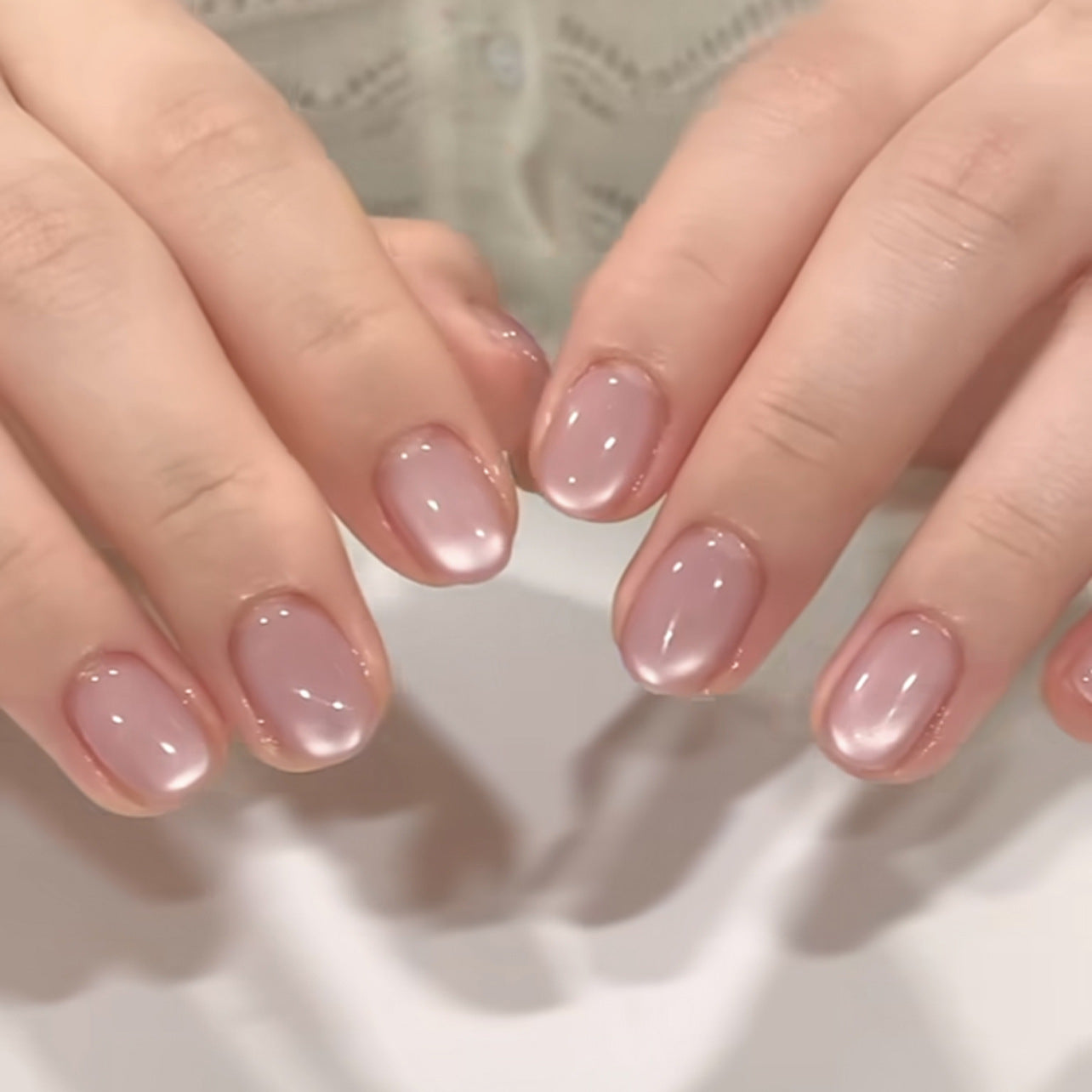 Soft Pink Glow Round Nails for Everyday Elegance