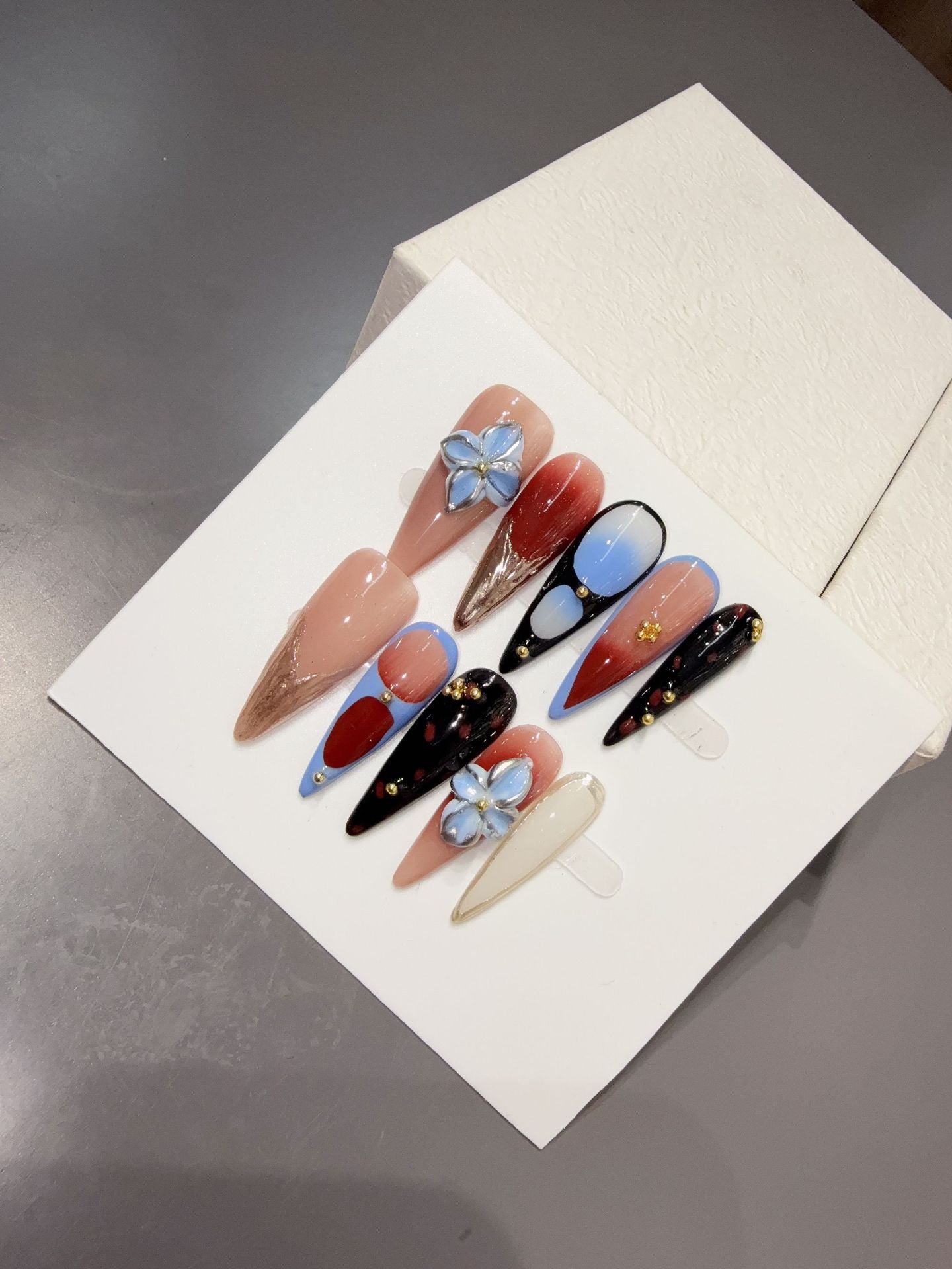 365nails: "Royal Bloom" – 3D Flower & Gold Leaf Handmade Stiletto Nails