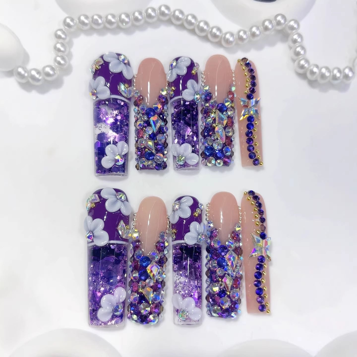 Violet Galaxy: "Roxo Floral Brilhante" – Unhas Postiças Artesanais Formato Stiletto Longo