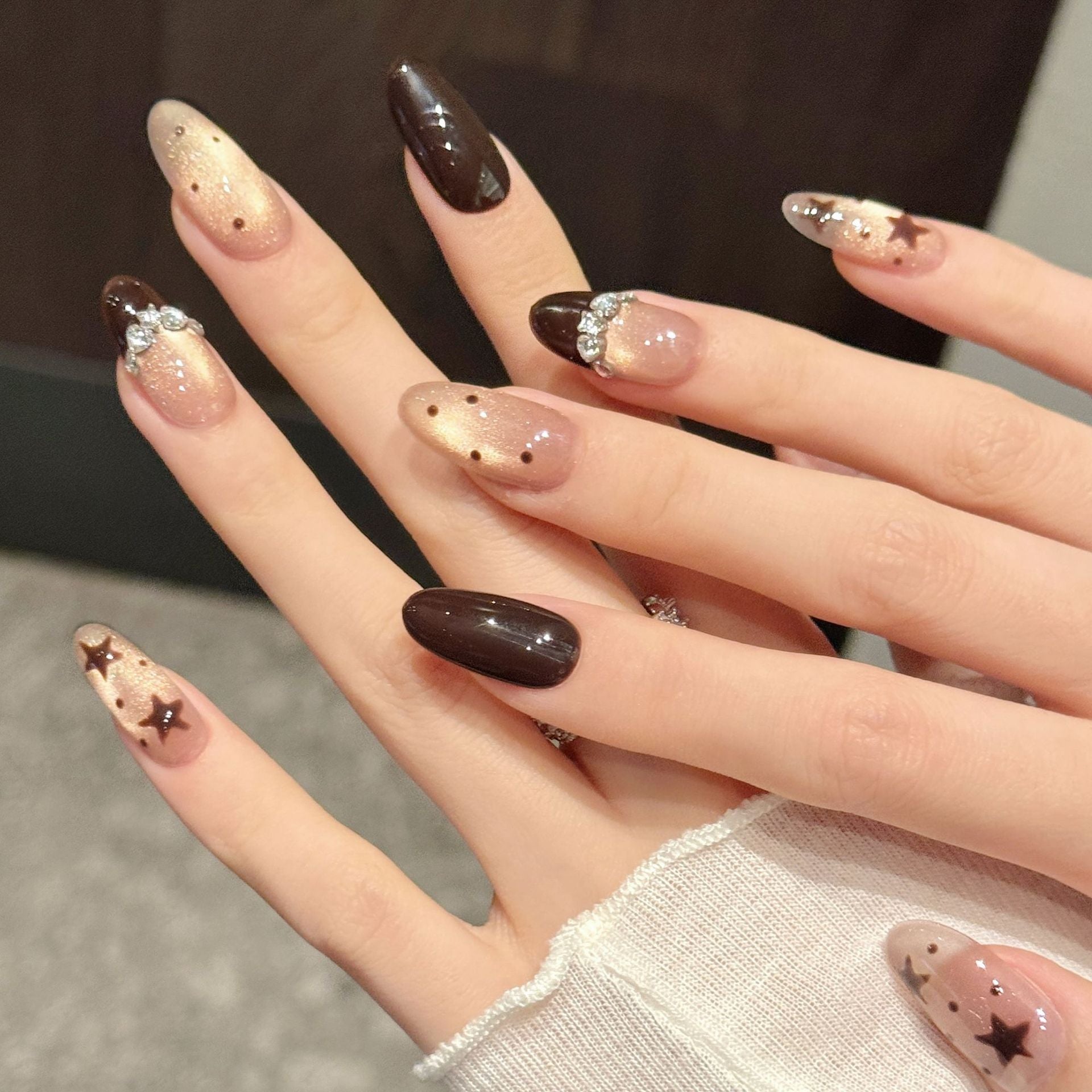 365nails: "Starry Night Glow" – Hand-Painted Stars & Glitter Handmade Almond Nails