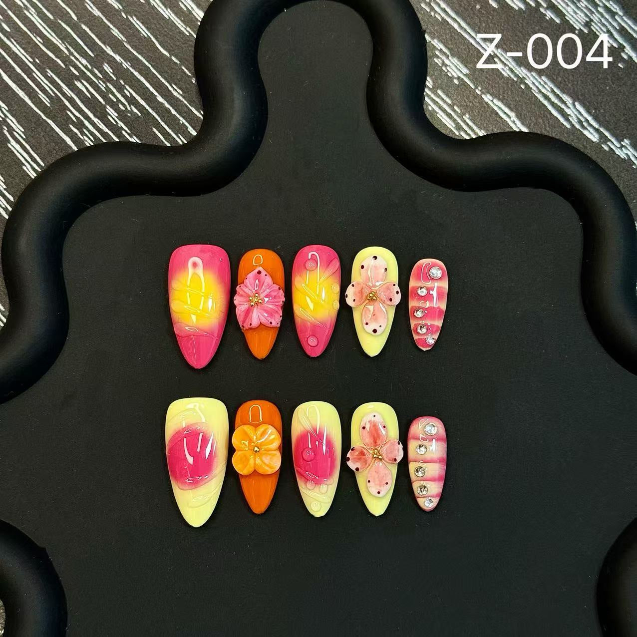 365nails：「熱帶綻放」—3D 花朵 手工製 杏仁形 穿戴甲